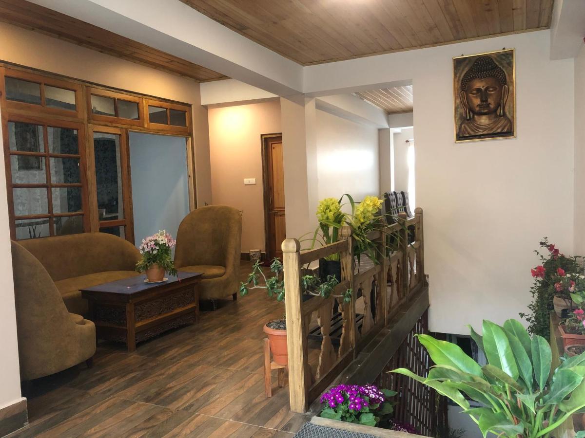 Hello Homestay *